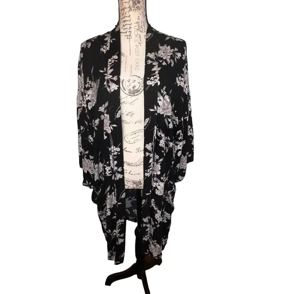 Spiritual Gangster, Sz. Small belted pocketed Kimono style bed jacket jacket
